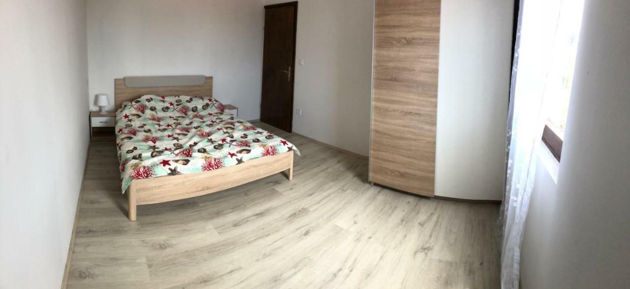 Apartman Zidak Vir Eksteriør billede